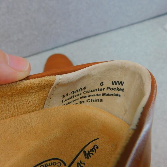 Easy Street Womens Flats Shoes Tan Hayes  Size 6WW New - Picture 5 of 7